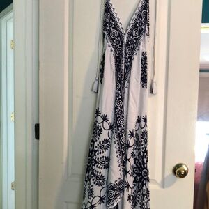 Black and White Resort Sundress with Plunge Neckline